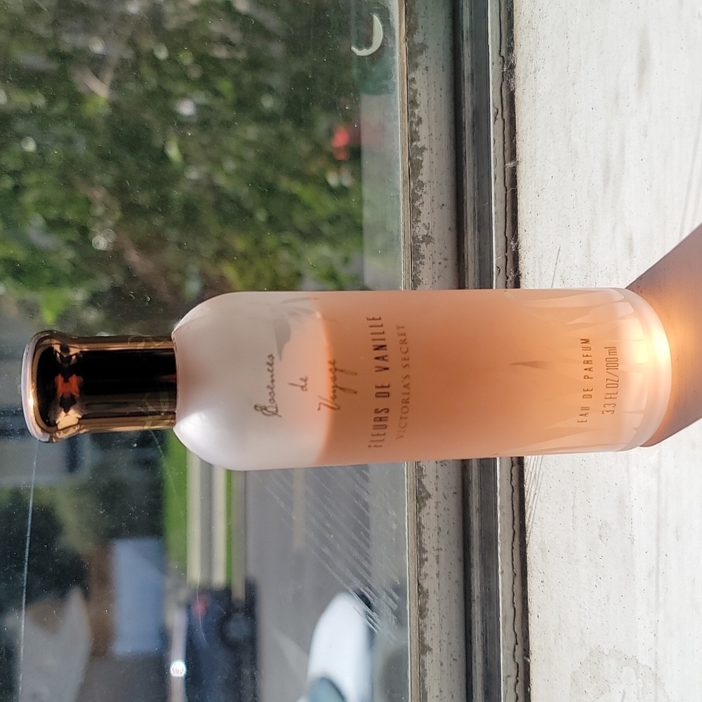 Essences de Voyage  Fluers de Vanille Victoria Secret